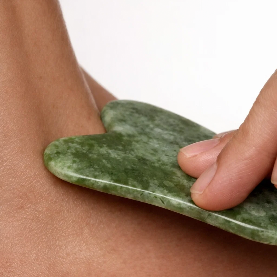 Bleuface - Jade Roller & Gua Sha jar close up