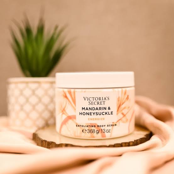 Victoria's Secret Mandarin & Honeysuckle Exfoliating Body Scrub